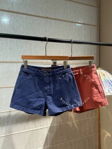 潮流更隽永 bycarrie粉标定染色牛仔休闲短裤