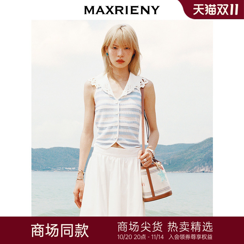 复古宫廷镂空花钉珠毛衫