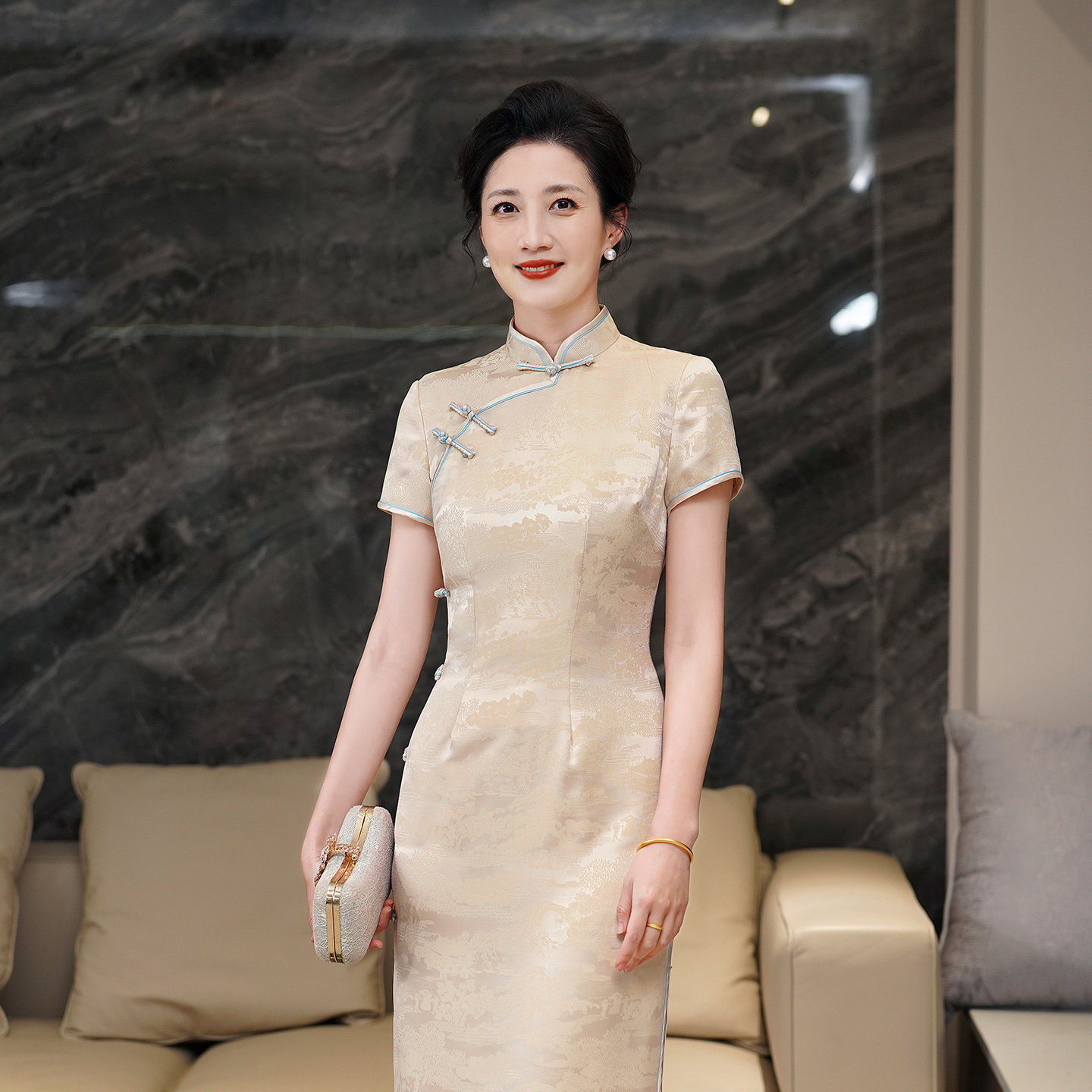 旗袍2026新款醋酸缎提花高端气质订婚礼服裙复古气质年轻日常旗袍