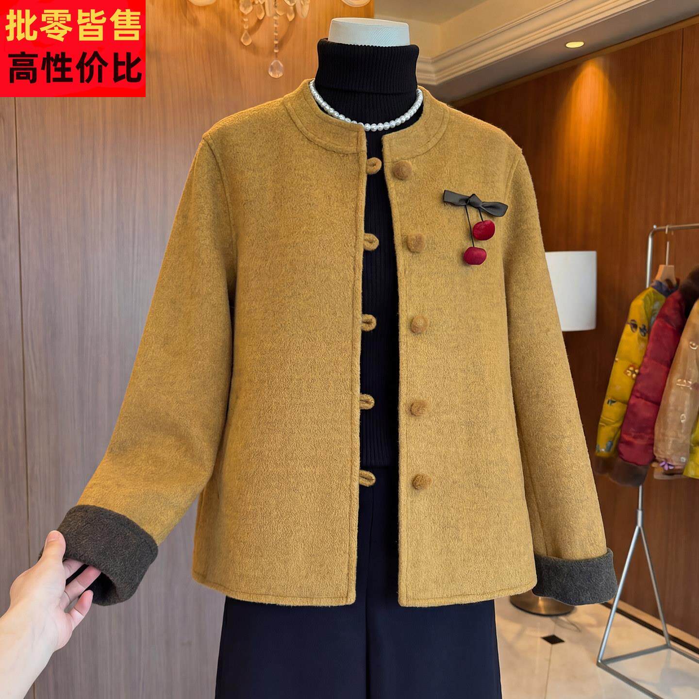 阔太太妈妈春装短款毛呢外套2026新款中老年女装新中式呢子上衣服