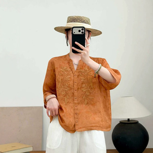 园园美衣季新款文艺刺绣苎麻衬衫女复古宽松V领显瘦烧花暗纹上衣