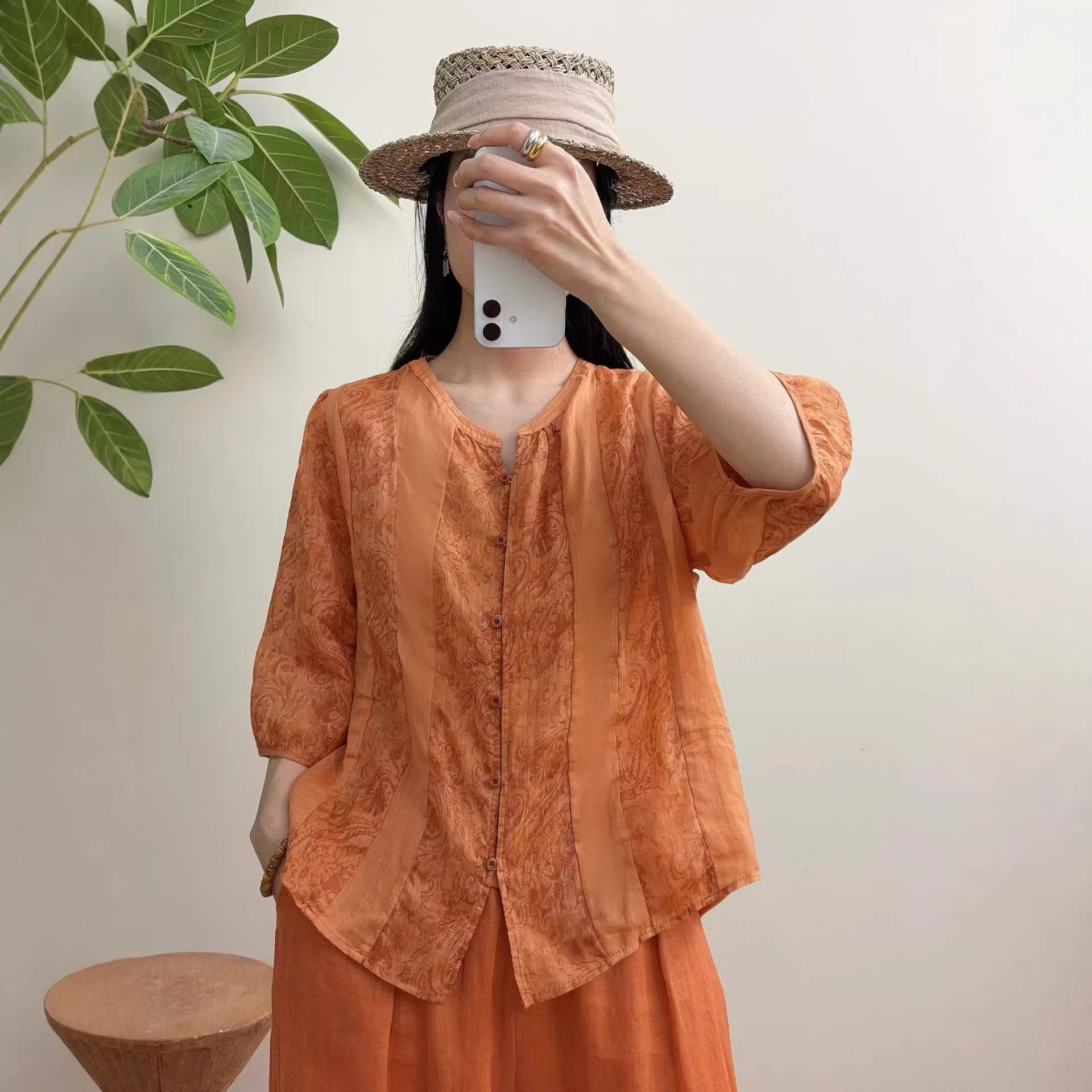 园园美衣季新款文艺烧花苎麻衬衫女复古宽松圆领显瘦休闲开衫上衣
