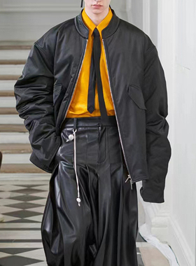 Chenity买手店 SEANSUEN 2023秋冬秀场款黑色飞行员厚款夹克外套