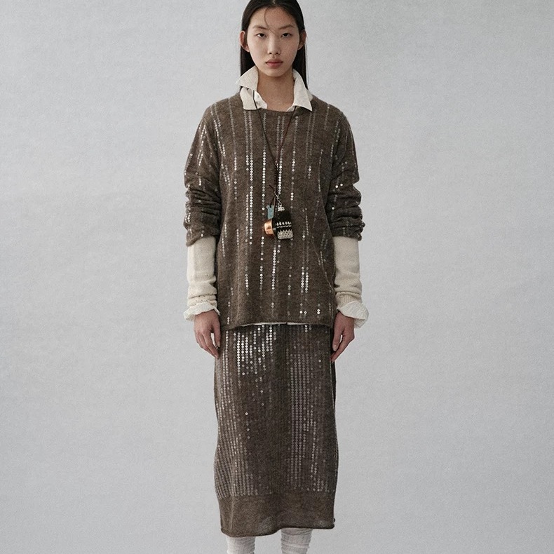 Swaying/knit | 珠片绣羊驼毛薄套头衫+半裙