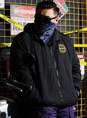 核爆炸黑色轻薄款户外工装宽松大码连帽防风冲锋夹克野外运动外套