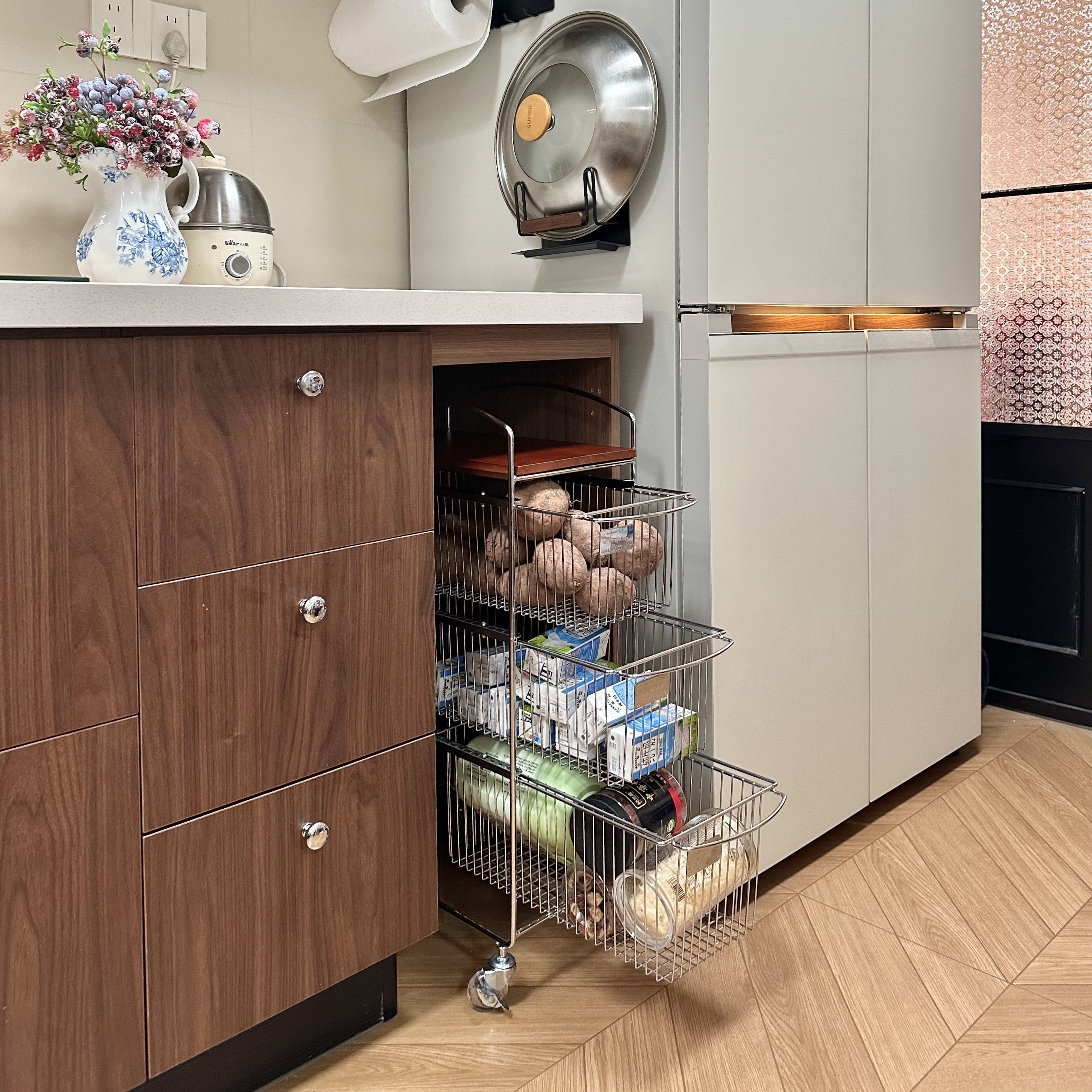 厨房台下小推车夹缝窄款蔬菜置物架不锈钢橱柜内移动菜篮子收纳筐,厨房/烹饪用具,果蔬置物架/篮/框,淘宝优惠券,粉丝福利购,淘宝优惠卷