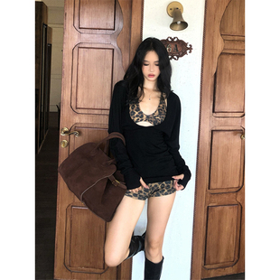 HUAX 复古辣妹深V低胸长袖上衣挂脖内搭女性感低腰豹纹短裤三件套