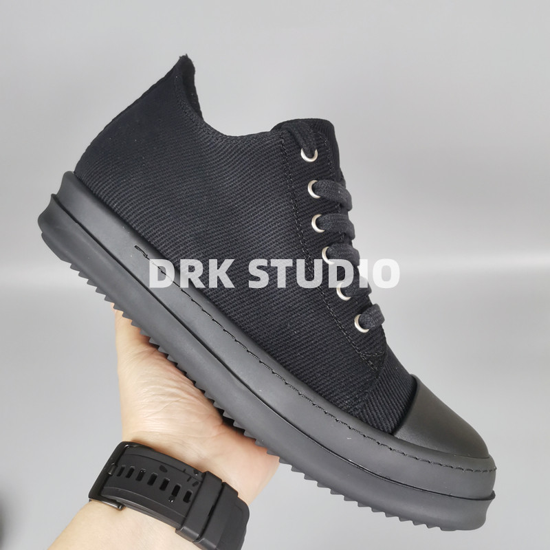 Black Low-Top