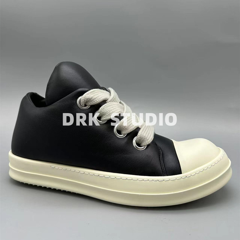 Black Low-Top Bread Shoes