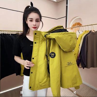 二棉休闲超火冲锋衣女时尚连帽欧