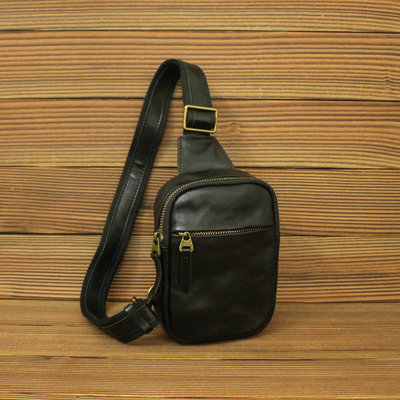 男士胸包植鞣皮真皮斜挎包腰包