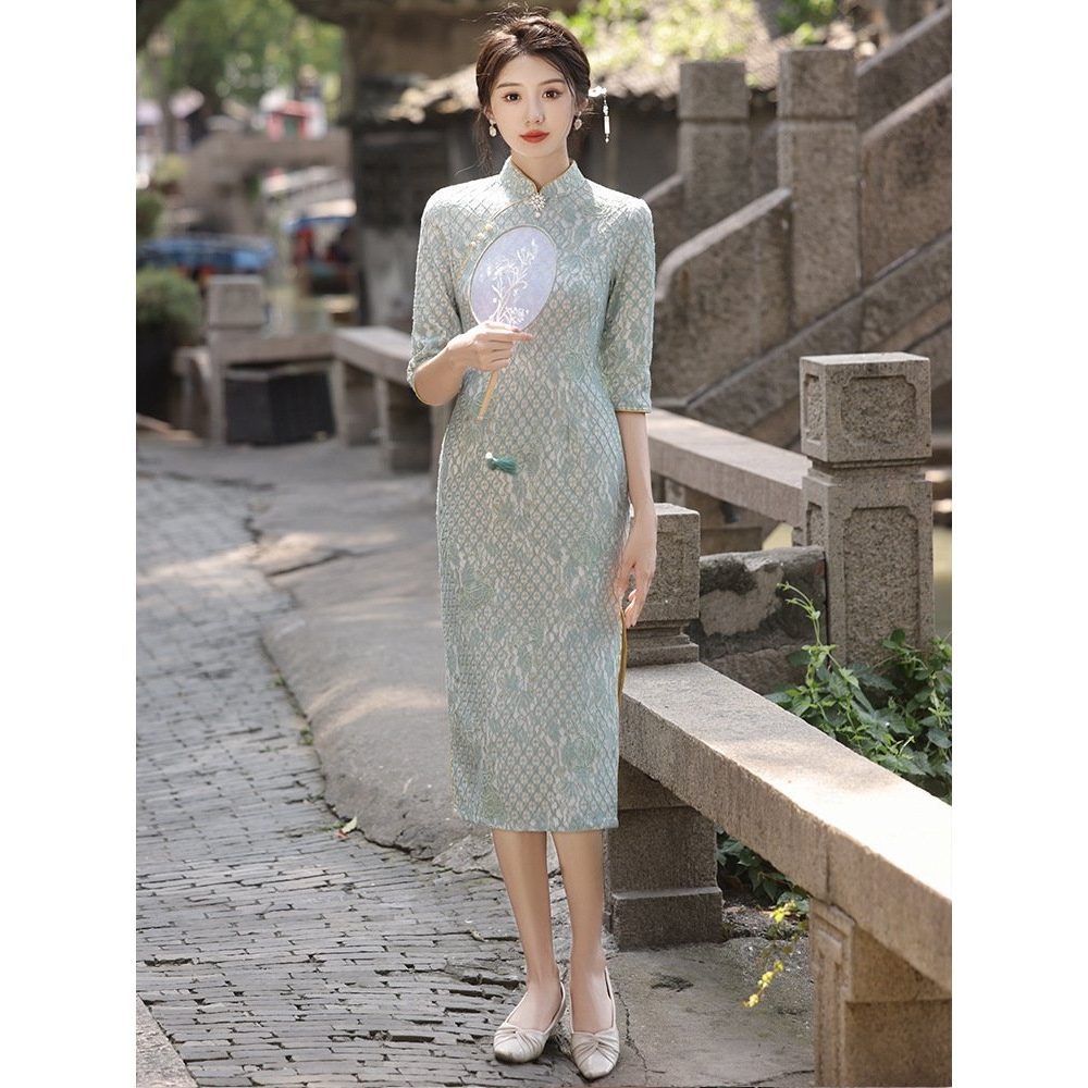 进口红眸2023秋冬新款改良蕾丝旗袍连衣裙中长款日常七分袖少女旗