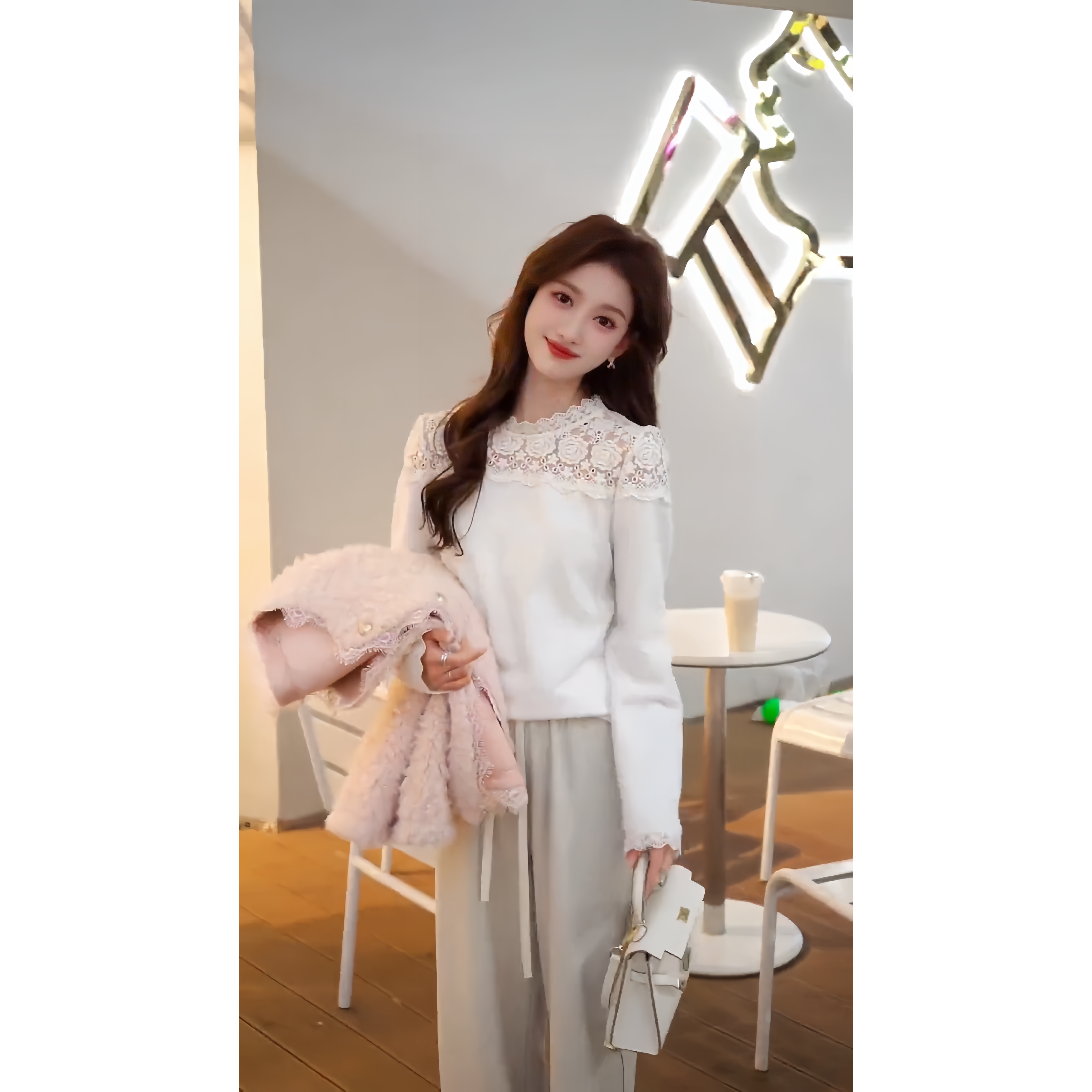 蕾丝镂空拼接磨毛加厚打底衫T恤女225新款气质松紧阔腿裤两件上衣
