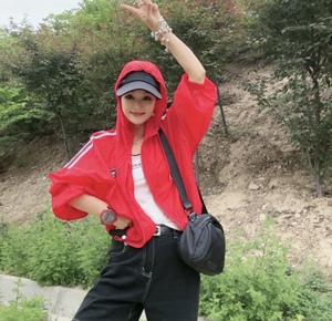 超薄红色连帽防晒外套女夏季
