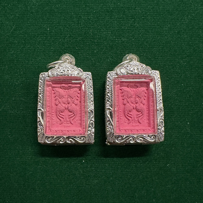 泰式特色正品古巴吉士纳早期2554蝴蝶粉质小模塔固彩色石开关银壳