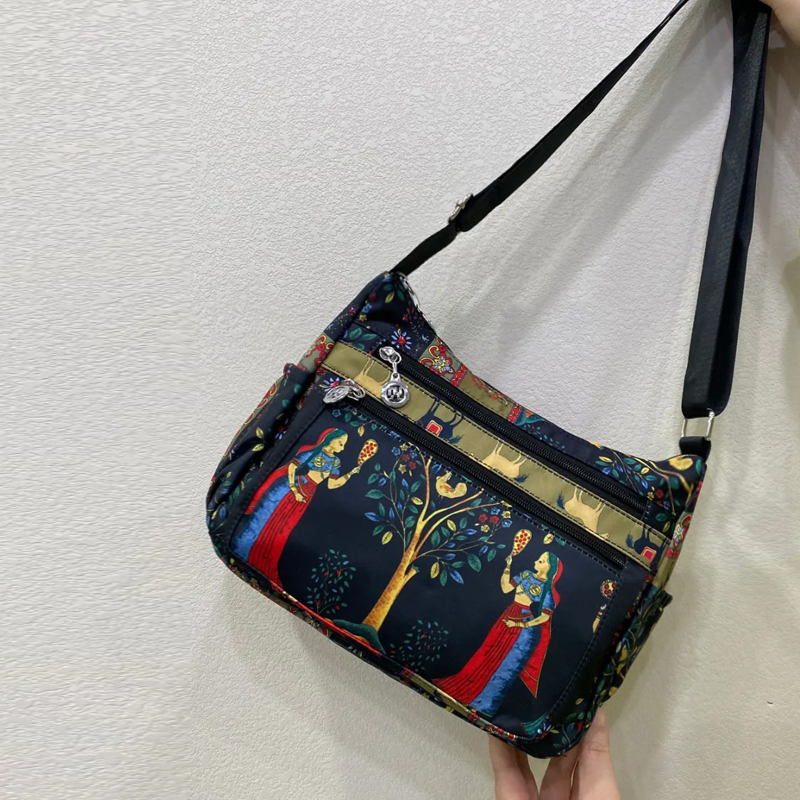 新款尼龙斜挎包牛津布妈妈斜肩包