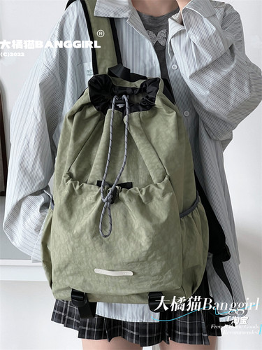 运动登山背包小众旅行大学生书包