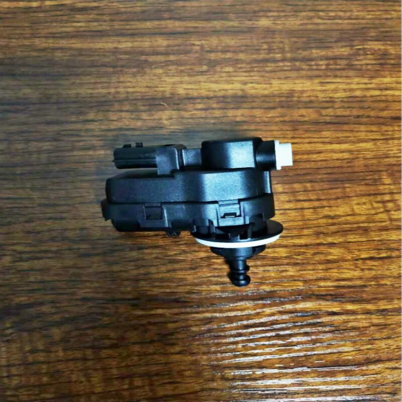 风骏c50c30哈弗h6h2m4三孔六孔调光机电机前大灯近光汽车配件零件