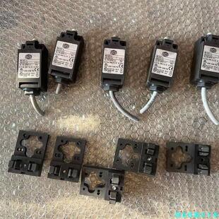 w拆机 IBB行程开关 DSW01 188.SUIZ 议价 原装