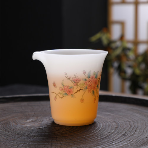 国风冰种璞玉白瓷防烫过滤公道杯