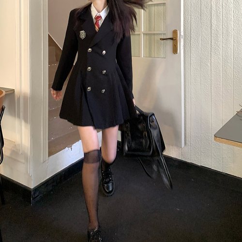 财阀千金甜辣学院风双排扣西装裙