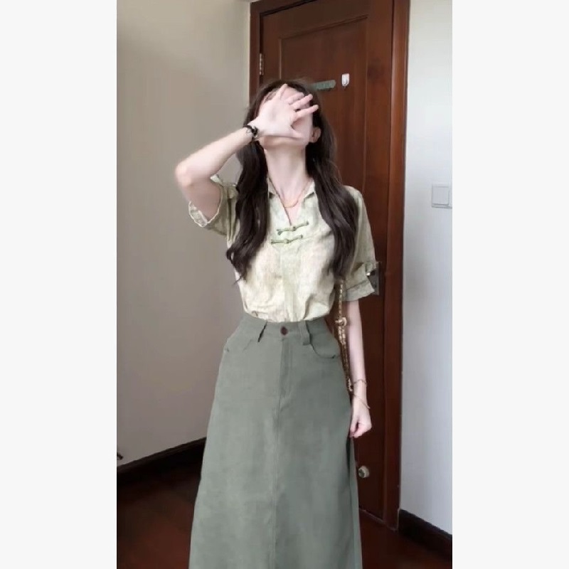 绝美新中式绿色盘扣衬衫半裙套装