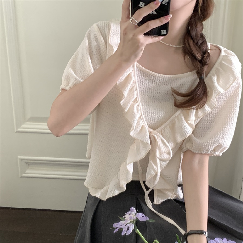 温柔风韩搭私服短款开衫吊带套装