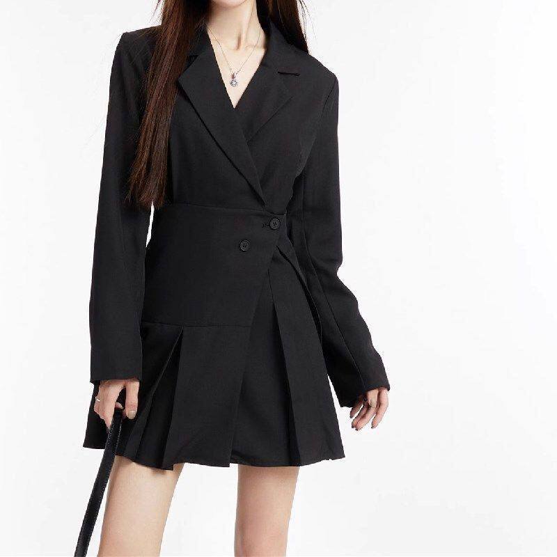 2025年春秋季新款黑色炸街西装裙女设计感小众收腰显瘦西服连衣裙