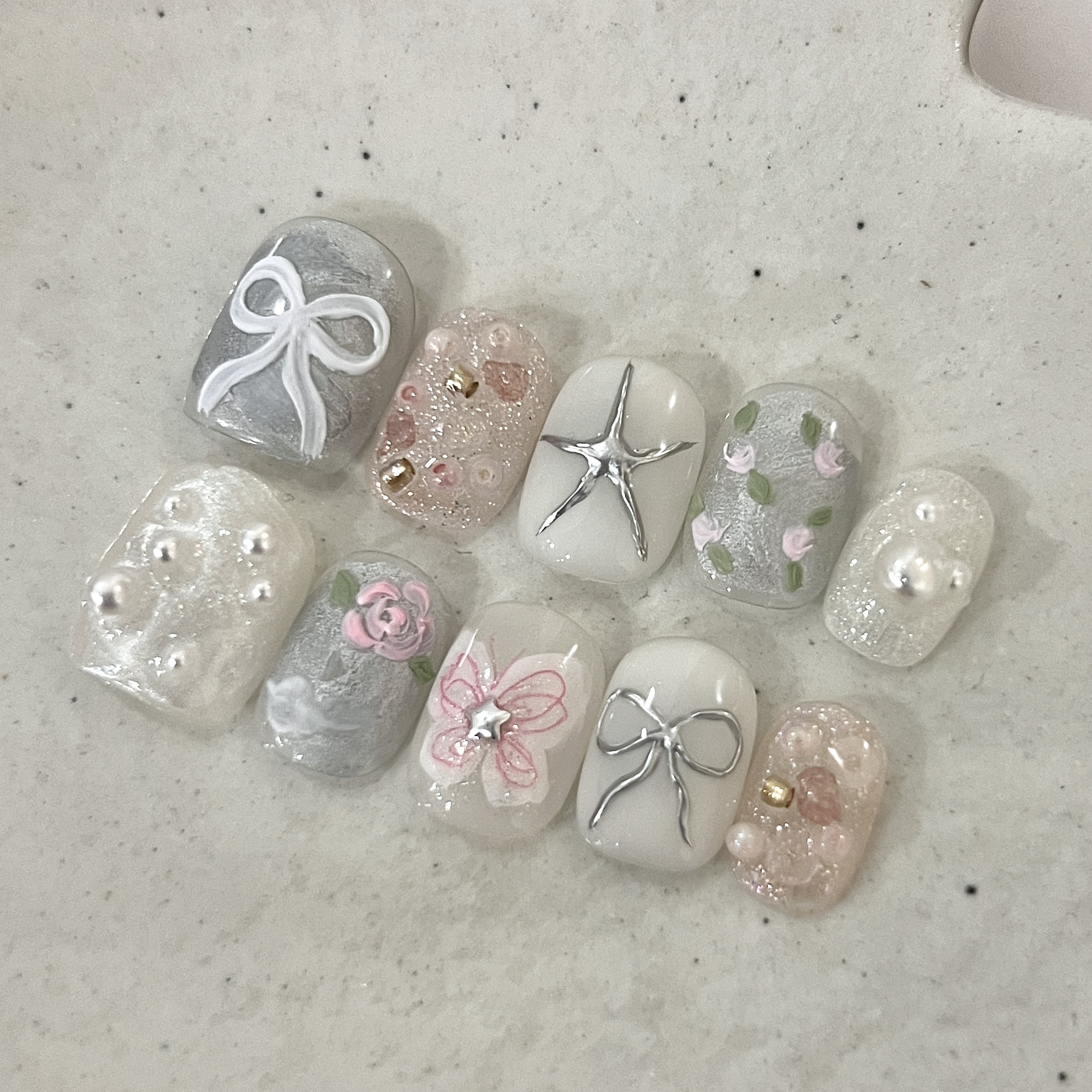 zhuii studio 淡雅精致银粉蝴蝶结ins风珍珠短甲手工定制穿戴甲片