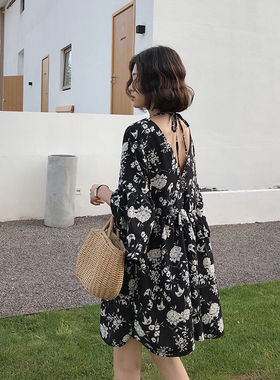 大码连衣裙胖mm200斤遮肚子藏肉减龄显瘦V领雪纺裙子春季新款女装