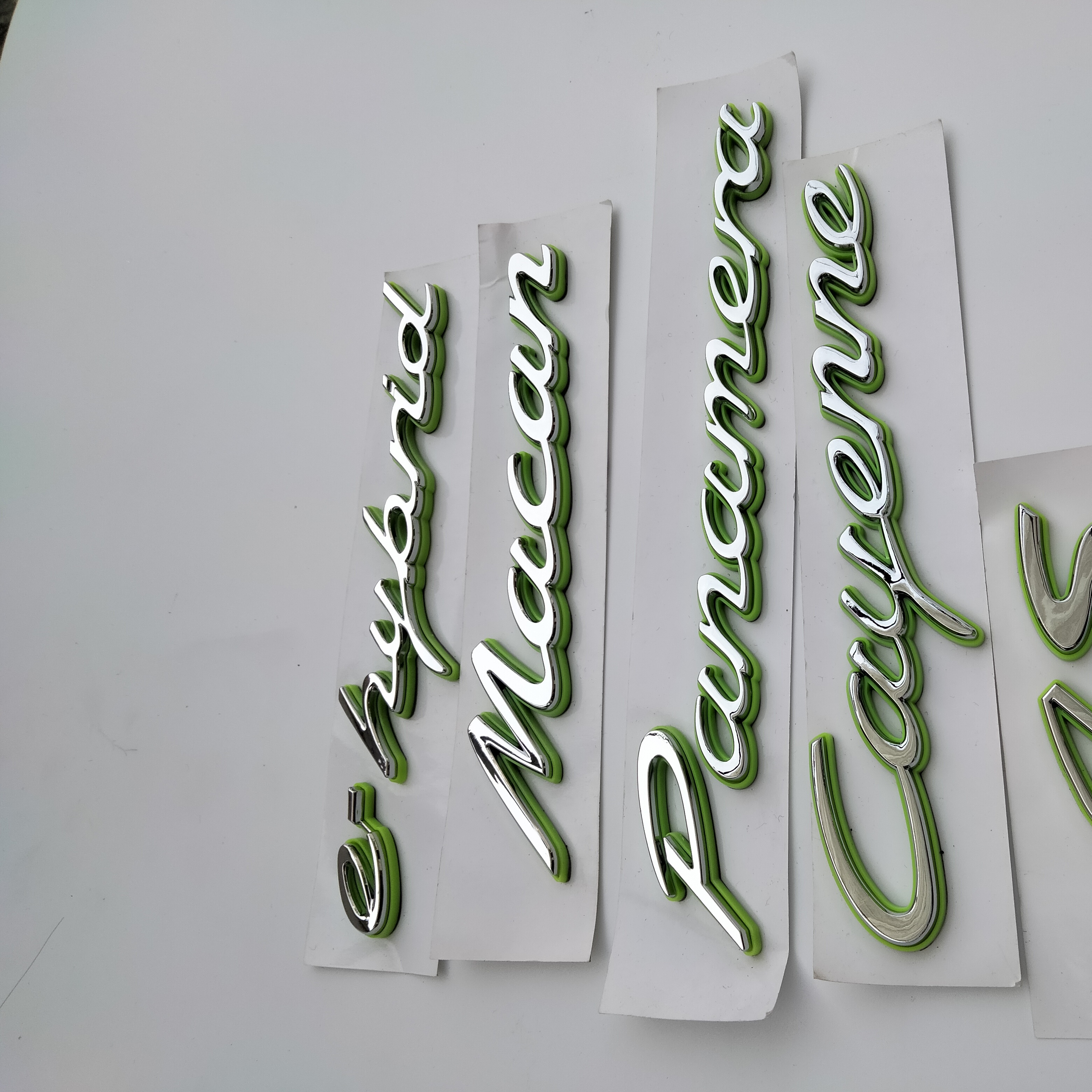新款保时捷绿色车标帕拉梅拉新能源卡宴混合动力e-hybrid尾标标志
