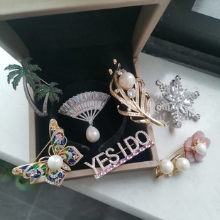 新光泛思等品牌胸针合集衣服防走光领口领扣胸花别针百搭设计感