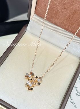 铜合金合成锆石项链 法式时尚玫瑰金光面多朵三花项链