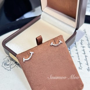 铜合金合成锆石耳饰 法式经典时尚微笑耳钉 16MM宽