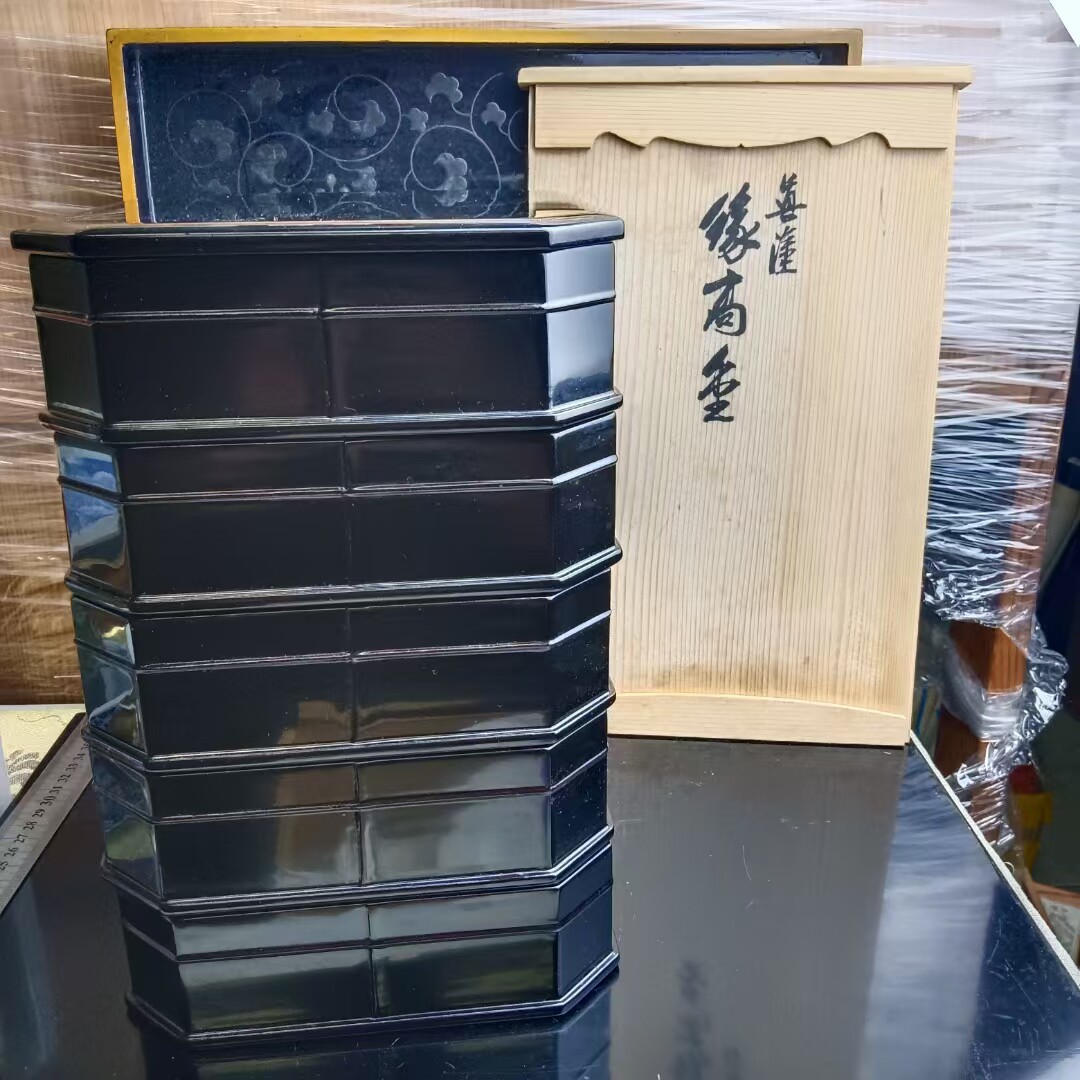 日本漆器真塗缘高重食盒 五层 宗惠作 茶亦居日本古美术 SPS
