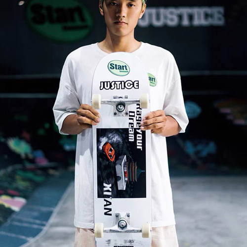 高群翔签名款JUSTICE双翘滑板