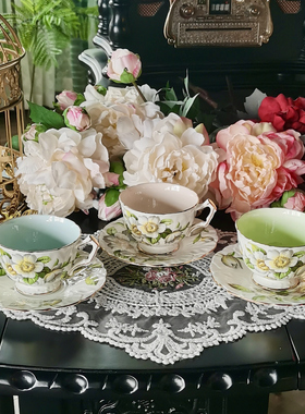 西洋古董 aynsley 白色山茱萸微浮雕金边骨瓷咖啡杯碟 现货