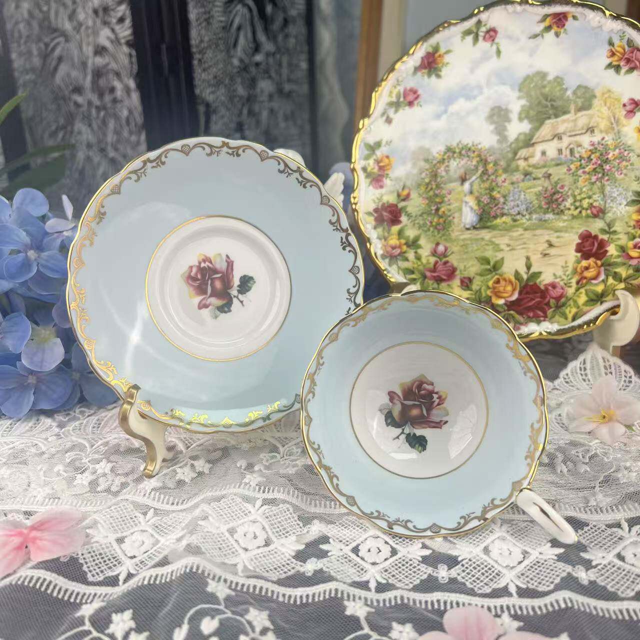 西洋古董royal stafford 蓝色漂浮玫瑰 阔口鎏金骨瓷咖啡杯碟现货