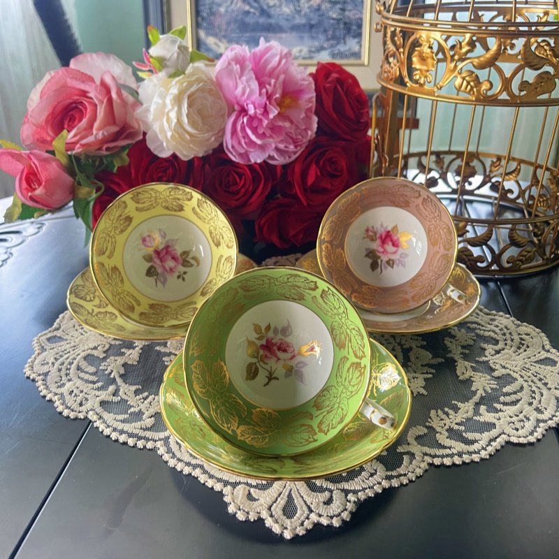 西洋古董 Grafton珐琅彩玫瑰花卉阔口鎏金骨瓷咖啡碟 现货