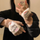 可爱毛绒手套女秋冬季 正版 Kitty学生露指可触屏骑行针织保暖半指