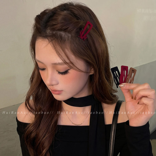 是植绒的甜美少女蓬松高颅顶发夹