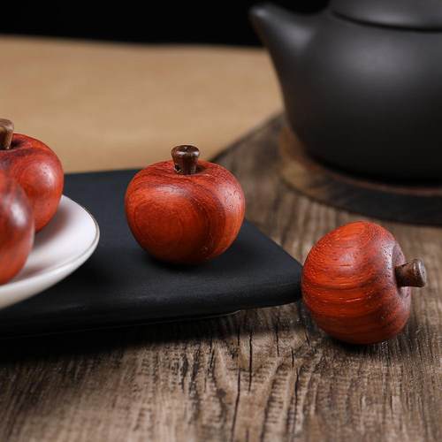 小叶紫檀沉香木雕红红火火平安果手把件圣诞小苹果男女生文玩礼物