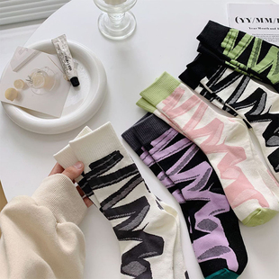 LookSocks拼色复古个性 袜子女中筒ins简约百搭日系学院风纯棉长袜