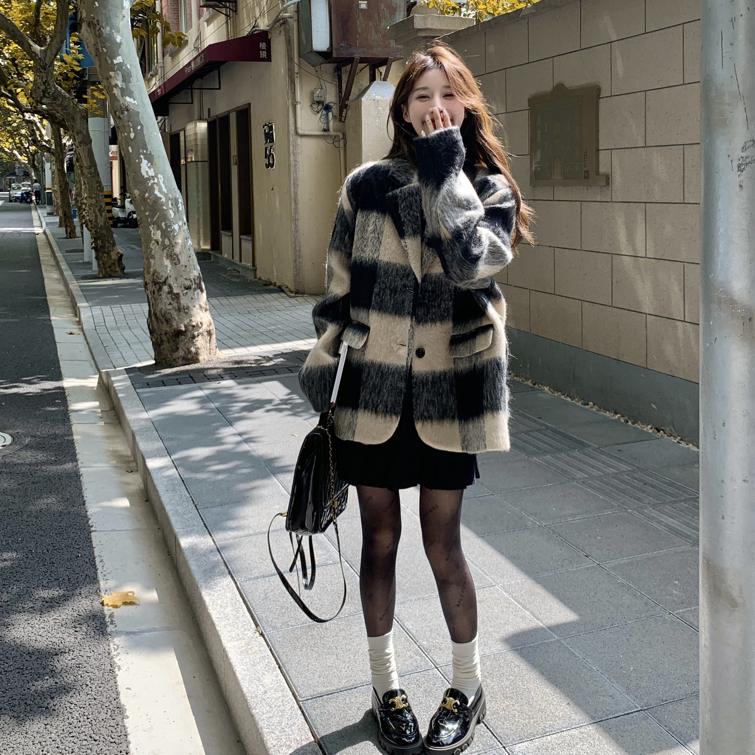 黑色格子高级毛呢外套女2023秋冬新款韩版今年流行西装式呢子大衣,女装毛呢外套,安雅