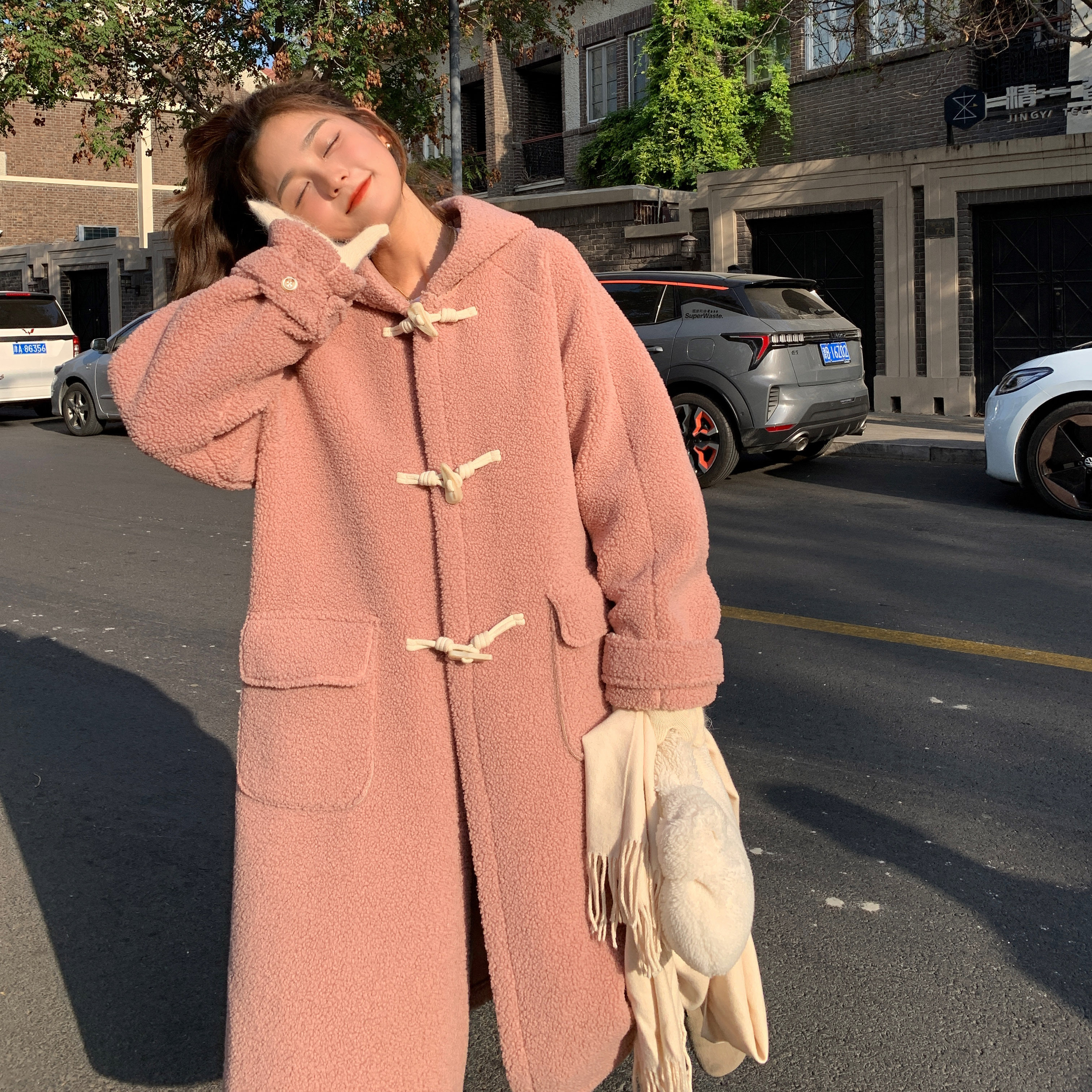 主推出货中暖暖粉色长款连帽外套006A-2202-P195-K278，女装毛呢外套，安雅