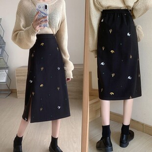 大码毛呢刺绣半身裙中长款秋冬胖mm女复古侧开叉一步裙高腰a字裙