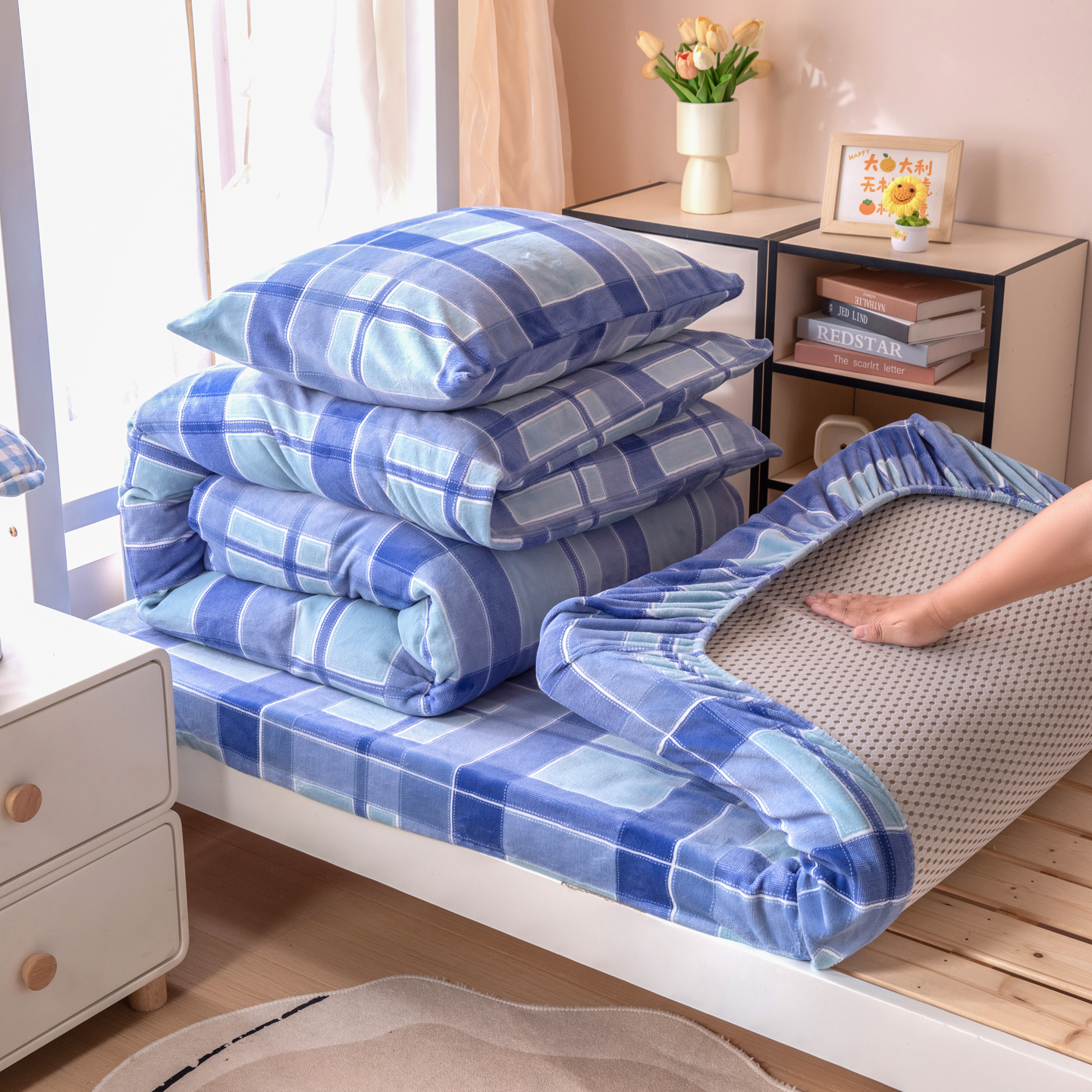 学生床笠款牛奶绒三件套