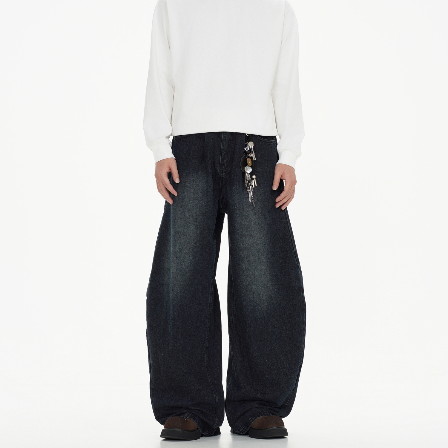 弯刀廓形做旧牛仔裤vintage长裤