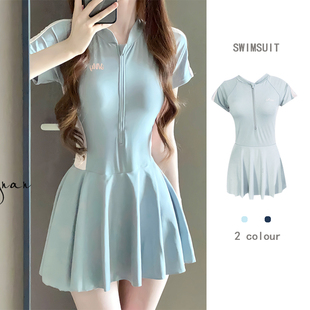 夏季 中学生游泳衣女2026新款 连体运动游泳馆保守显瘦微胖女孩泳装