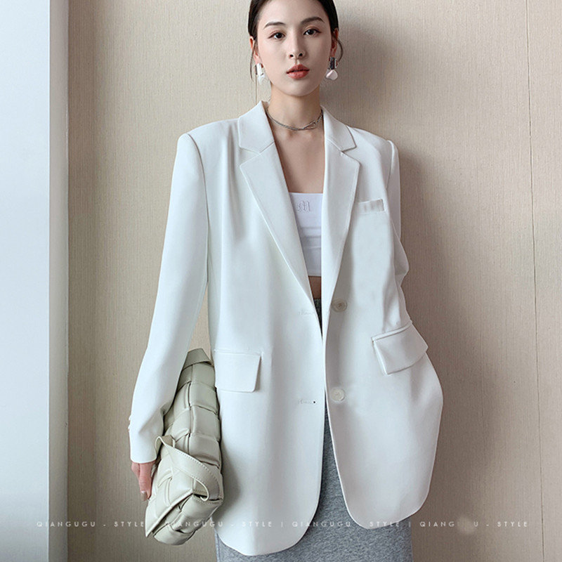 白色西装外套女春秋2026新款韩版宽松网红休闲职业时装小西服上衣